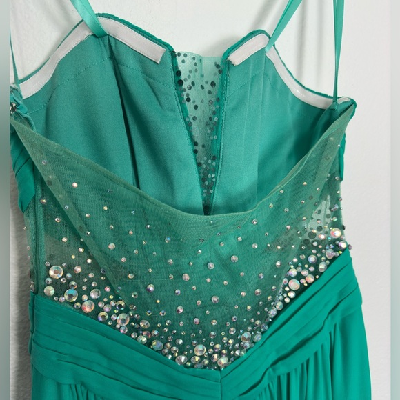 La Femme Stunning Beaded Strapless Mesh & Jersey Gown Size 4 NEW Spearmint Dress - Picture 8 of 8
